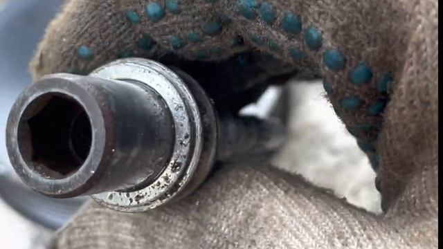 Замена подшипника гур Шевроле Лачетти,часть 2.(снятие шкива с вала) смотреть онлайн