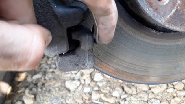 Одна из причин почему греется тормозной диск и колодки смотреть онлайн