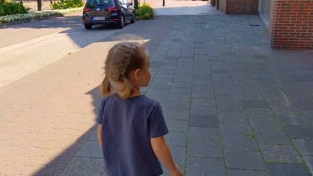 VLOG#7 Новый старый шкаф. Готовим пирог с Эммой и гуляем по городу. 29.06.2022 смотреть онлайн