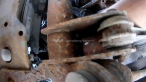 ЛАДА ПРИОРА ГОРИТ В ПОЛНАКАЛА ЛАМПА ЗАРЯДКИ АККУМУЛЯТОРА