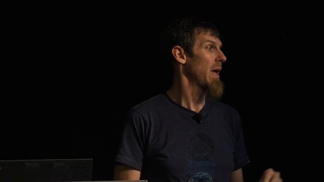 Bringing Cloud Innovation to the Enterprise - Chris Wright, Red Hat смотреть онлайн