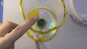 DIY Вазочки из пластиковых бутылок. Мастер класс \ Vase from a plastic bottle video tutorial