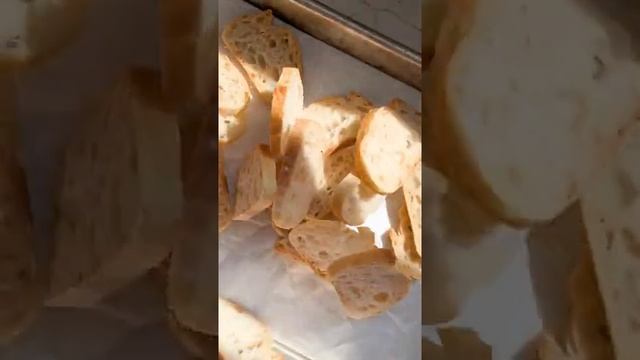 Жареный томатный суп с гренками из грюйера