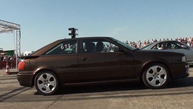 Nissan Skyline R33 GTR 650+HP vs. Audi S2 - 1/4 Mile - Race at Airport 20.05.2012 смотреть онлайн