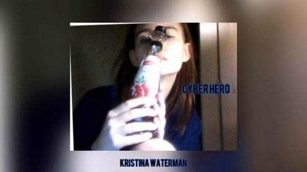 cyber hero | music on the bed