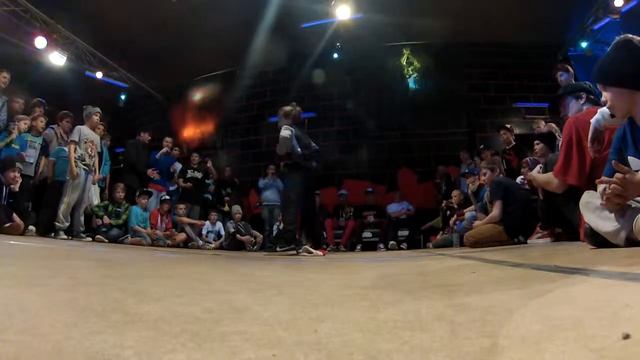 MINI MAX(DOMINANT CREW) VS ??? | 1/2 ФИНАЛА | BEST KIDS 2014 | ГУСЬ-ХРУСТАЛЬНЫЙ смотреть онлайн