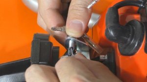 Как правильно установить трос газа на мотокосу? / Установка троса газа на бензокосу