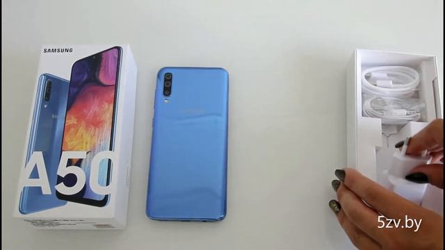 Samsung Galaxy A50 blue смотреть онлайн