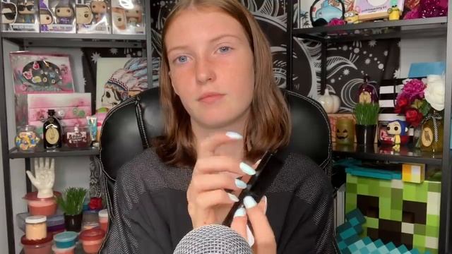MASCARA PUMPING AND TAPPING ASMR | WHISPERED | FAKE NAILS смотреть онлайн