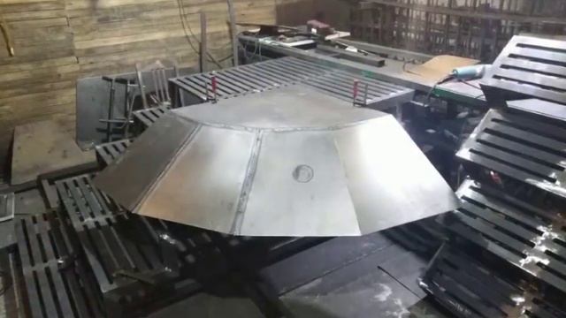 Крыльцо из профильной трубы с козырьком зонтиком смотреть онлайн