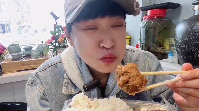 哈尔滨14元管饱自助盒饭，30多种硬菜随便选，嘎嘎香，吃美了