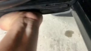 Как снять нижний молдинг двери Volkswagen Touareg. Чеснок Авторазбор