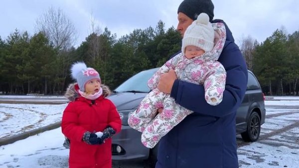 ЛЕТО ПРОТИВ ЗИМЫ. СОФИЯ И НИКА ИЗ ЗИМЫ В ЛЕТО. СОФУНЬЯ ШАЛУНЬЯ