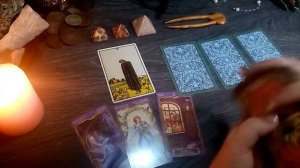 ТАРО__НУЖНА ЛИ Я ЕМУ