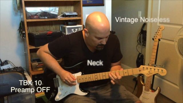 Comparing Pickups on a Eric Clapton Signature Stratocaster смотреть онлайн