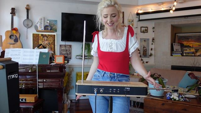 Unboxing + Reviewing Moog's New Etherwave Theremin!