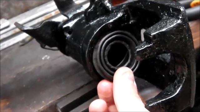 Mondeo ST Rear Caliper Piston Removal