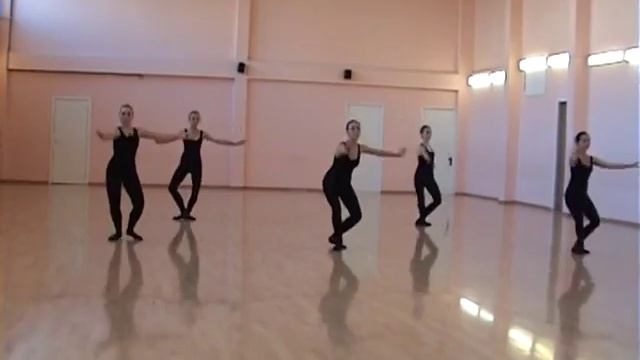 Открытый урок по классическому танцу .mpg смотреть онлайн