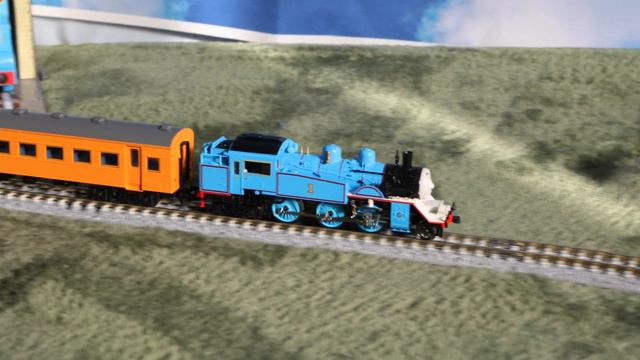 Thomas of Oigawa Railway runs.N-scale.Background music is Thomas' Theme song. смотреть онлайн