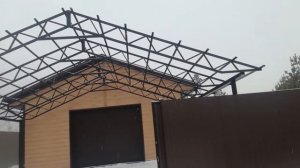 Металлический двускатный навес #3