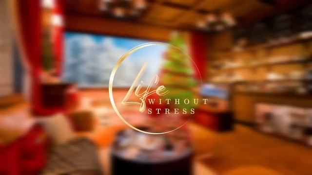 Зимний день в уютной кофейне Книга 4К с расслабляющей джазовой музыкой для учебы/работы