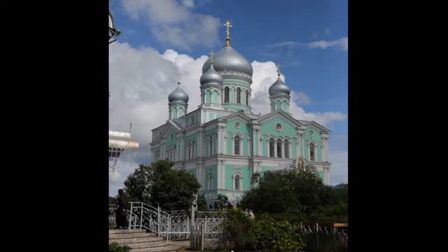 Прямая трансляция пользователя Свято-Троицкий Серафимо-Дивеевский женский монастырь смотреть онлайн