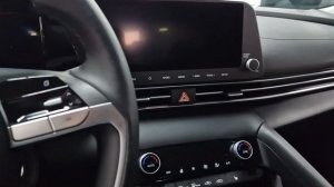 Hyundai Elantra 2023, обзор, покупать?
