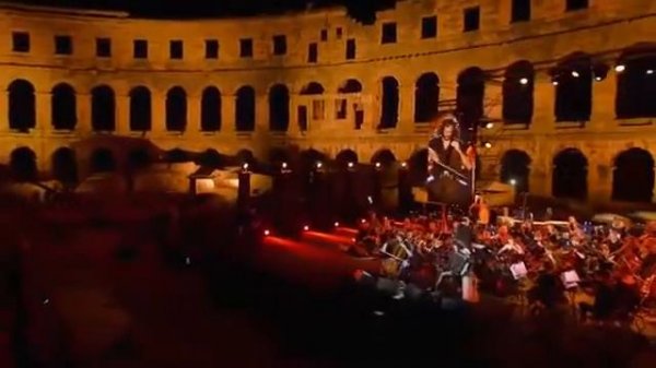 Hauser & Ksenija Sidorova