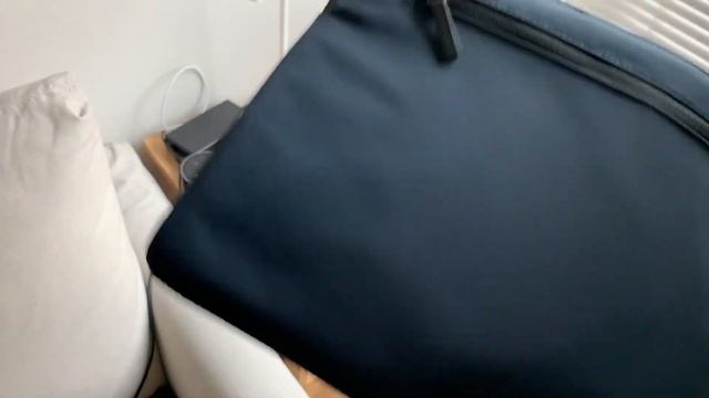 Incase Compact Sleeve in Flight Nylon for 15" MacBook Pro | Tekuben.com смотреть онлайн