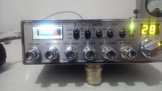 The VFO Wind-up Mod Explained, Demonstrated, CB Radio Modification смотреть онлайн