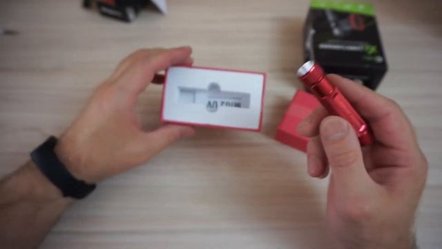 Посылка из Китая №38 - Фонарик Klarus Mi02 UV Mini. Meilan X6 задняя фара. Klarus K1 Зарядка смотреть онлайн