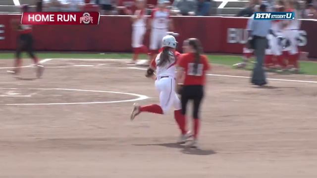 Erika Leonard walk-off home run смотреть онлайн