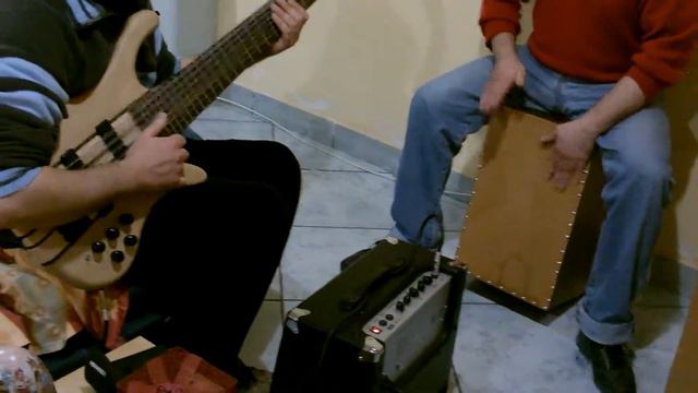 Slep funky Bass 7 strings and Cajon смотреть онлайн