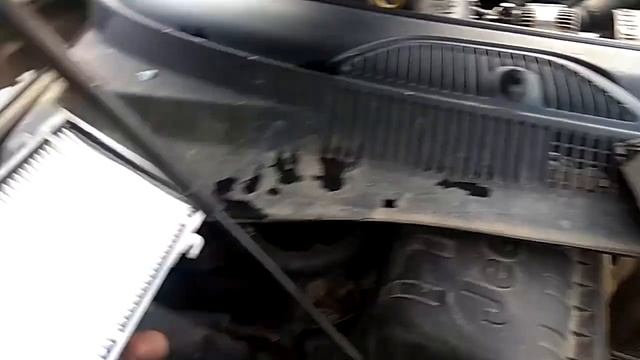 2. Салонный фильтр (Cabin Air Filter) Jeep KJ Cherokee/Liberty (Alfa) - Установка/Installation