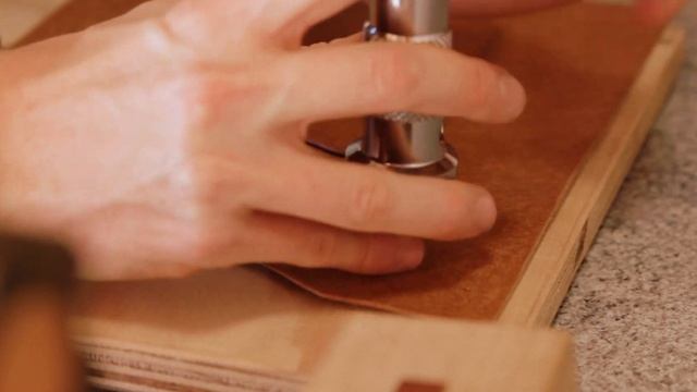 Silently MAKING A LEATHER IPAD CASE - FREE PATTERN || ASMR