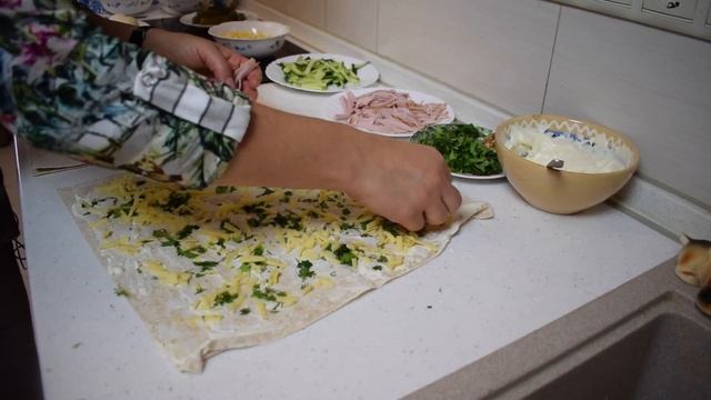 Рулеты из лаваша / Вкусные рецепты начинок для лаваша смотреть онлайн