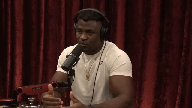 Чему Майк Тайсон Научил Фрэнсиса Нганну? [Подкаст Джо Рогана] смотреть онлайн