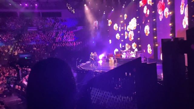 Mark Seymour with Vika and Linda Bull - Throw Your Arms Around Me @Michael Gudinski’s State Memoria смотреть онлайн