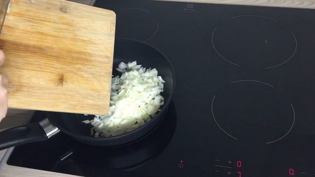 Вкуснейшие мясные ёжики в сметанном соусе смотреть онлайн