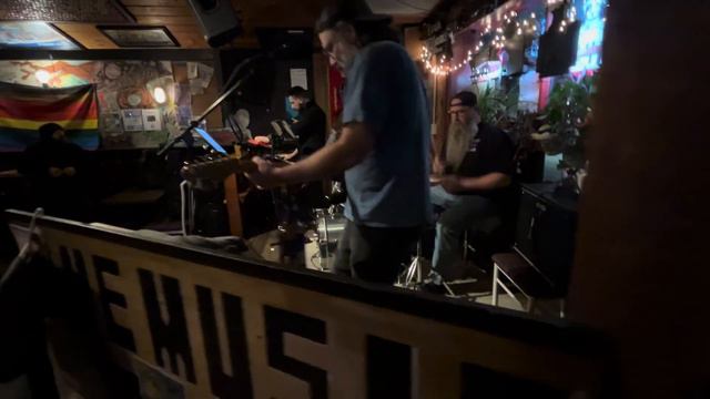 Slip Groove “Purple Whale” 3/8/24 #snugs #rainbow #blackpink #boss #metal #guitar #drums #bass #jam смотреть онлайн
