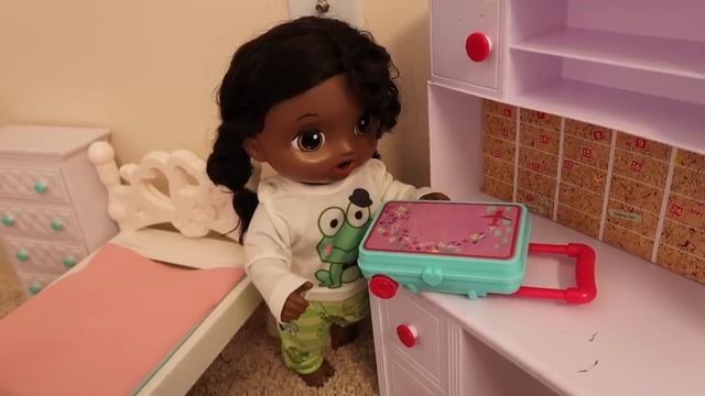 Baby Alive Adoption Center Routine and Anna's Story смотреть онлайн