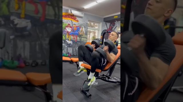 КАК ЗАКИНУТЬ БОЛЬШИЕ ГАНТЕЛИ САМОМУ? смотреть онлайн