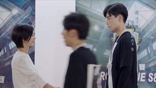 男主在赛场上夺冠，女友当众向他求婚，两人甜蜜撒糖 🧁 Chinese Television Dramas 杨紫 李现 смотреть онлайн