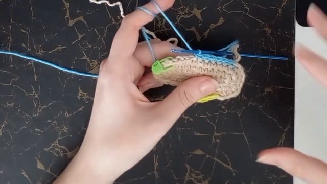 полосатая сумка крючком из остатков пряжи | самая простая сумка крючком смотреть онлайн