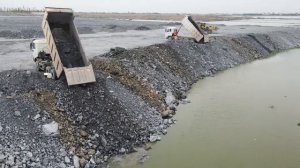 Строительство, надо засыпать огромную территорию щебнем под застройку