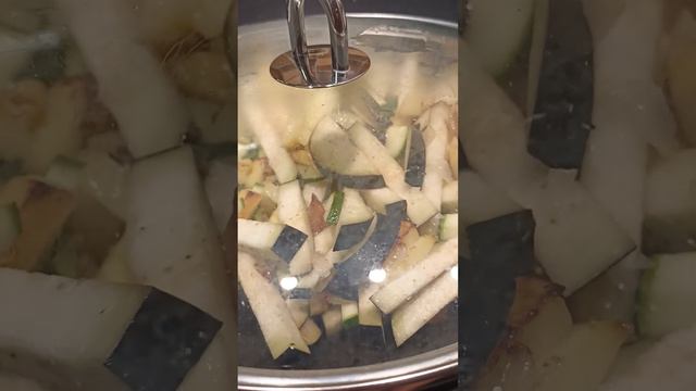 Горячее овощное ассорти с грибами - так же вкусно, как и просто смотреть онлайн