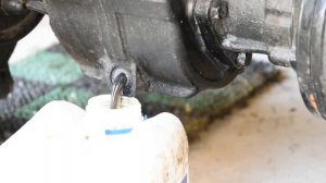 ЗАМЕНА МАСЛА В  КПП РУСИЧ Т-12-15. ДОЛИВКА МАСЛА В ГИДРОСИСТЕМУ МИНИТРАКТОРА РУСИЧ.