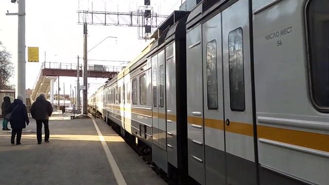Электропоезд ЭД4М-0445 сообщением Москва - Рязань-1 смотреть онлайн