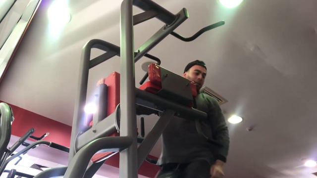 Allenamento dorso / spalle , in alta frequenza / WORKOUT BACK AND SHOULDERS / NATURAL BODYBUILDING смотреть онлайн