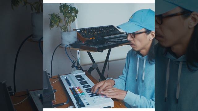 （MOOG Subsequent37 + Casio SK-1 + Beats）OOWETS смотреть онлайн